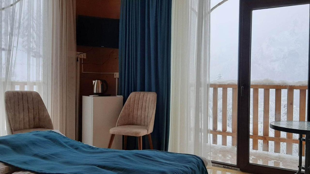 Hotel Khulo Lnn Esterno foto