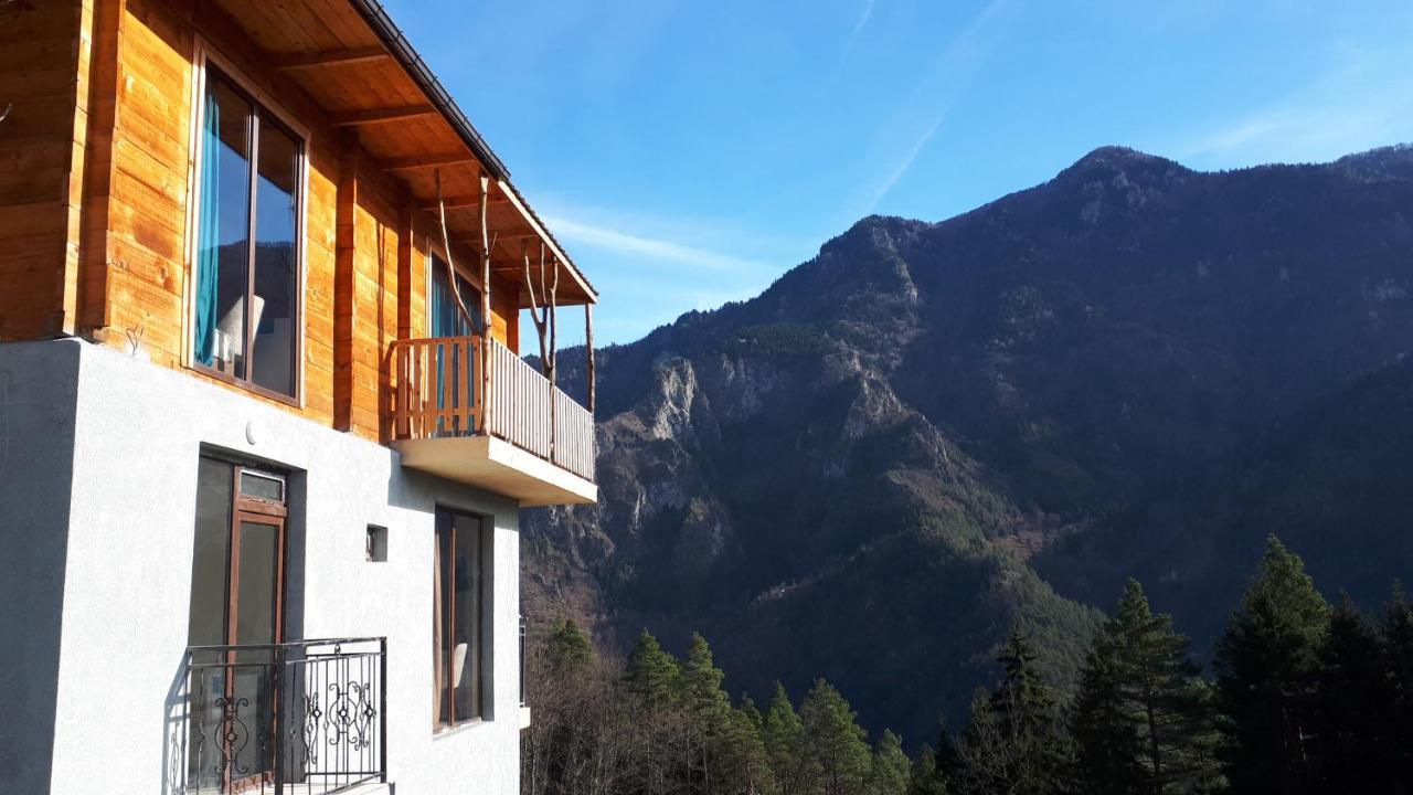 Hotel Khulo Lnn Esterno foto