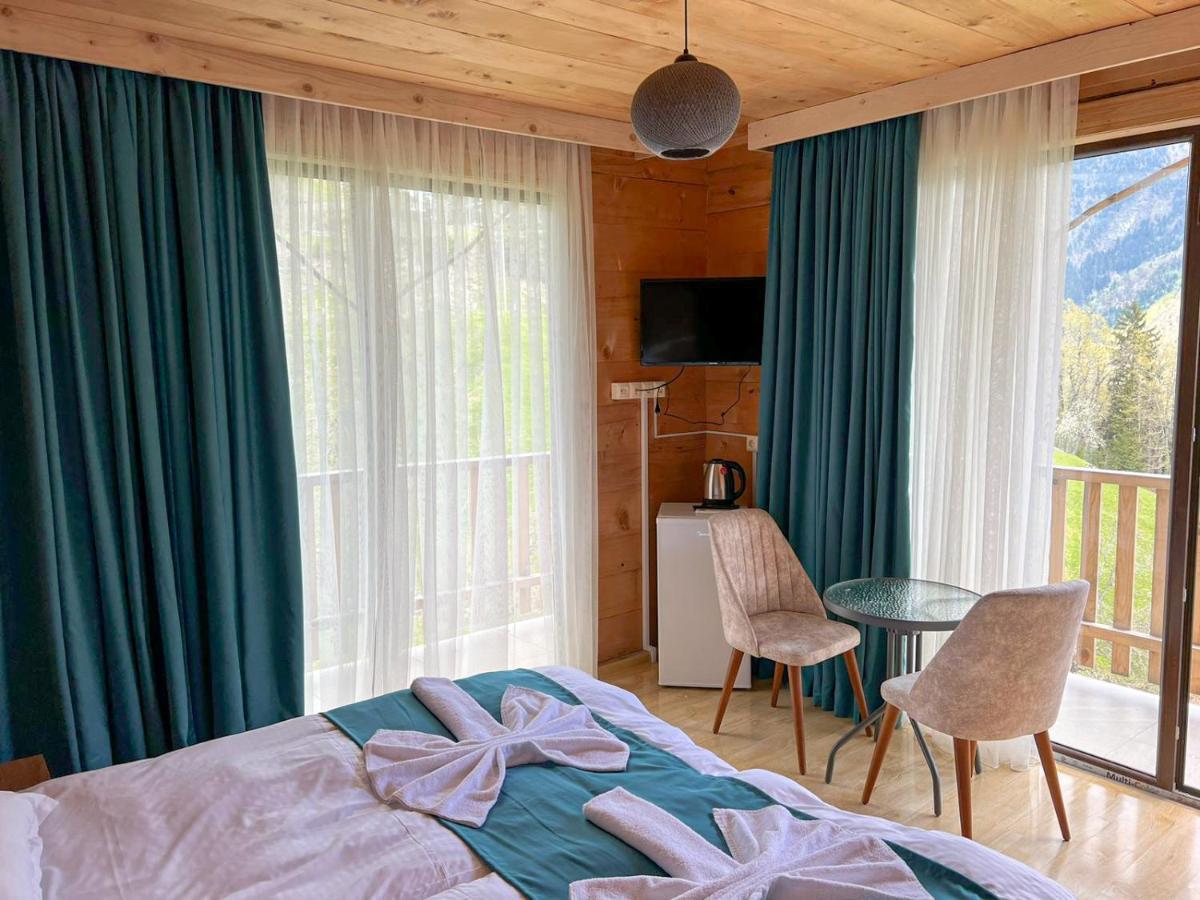 Hotel Khulo Lnn Esterno foto